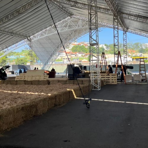 ExpoGirolando 2026 reúne genética de ponta, negócios e entretenimento em Barra Mansa